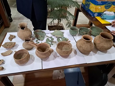 اشیای عتیقه سه هزارساله در همدان کشف شد