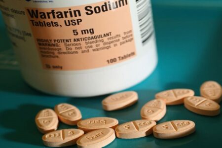 مدیریت مشکل تامین وارفارین برای بیماران قلبی همدان