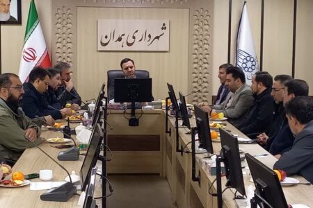 با توجه به تقارن ایام الله دهه فجر و انتخابات، فضاسازی شهری ویژه و متفاوتی خواهیم داشت