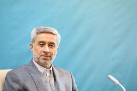 مساله مسکن خبرنگاران در طرح نهضت ملی پیگیری شود