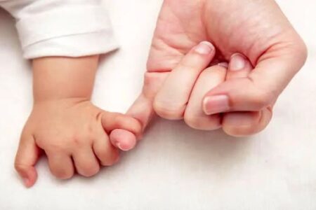 زنگ خطر کاهش موالید در همدان به صدا درآمده است