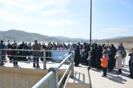 بازدید خانواده کارکنان شرکت گاز استان همدان از تأسیسات آب سد اکباتان