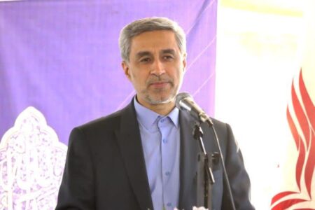 تلاش برای آزادی افراد بدون تقصیر از زندان وظیفه انسانی و دینی است