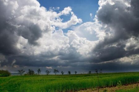 افزایش ابر و رگبار موقت باران پدیده غالب جوی همدان است