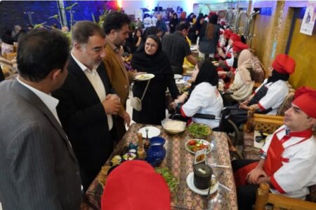 برگزاری جشنواره غذای طعم امید۳ در همدان