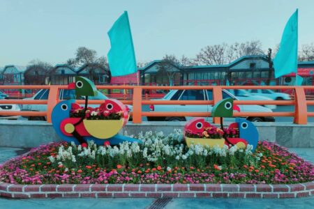 همدان آماده استقبال از نوروز؛ با نصب المان‌های نوروزی زیبا و متفاوت