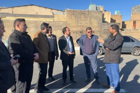 بازدید میدانی مدیر منطقه سه و اعضای شورای شهر همدان از پروژه‌های عمرانی و ورزشی مناطق کمتر برخوردار