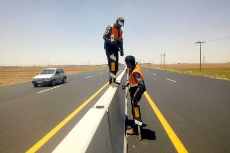 نوسازی زبان گویای جاده‌ها در همدان؛ نصب و تعمیر ۱۸ هزار تابلو و ۱۱۲۰ شاخه گاردریل