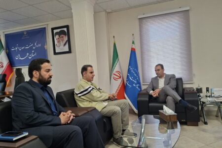 نشست مدیرکل صنعت، معدن و تجارت استان همدان با مدیرعامل کارخانه کنترل گاز اکباتان