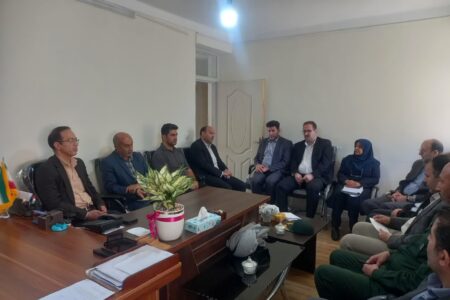 گام‌های عملی برای حل مشکلات در نشست نماینده مجلس و مدیرکل تعاون کار ورفاه اجتماعی استان همدان با فعالین جامعه کارگری نهاوند